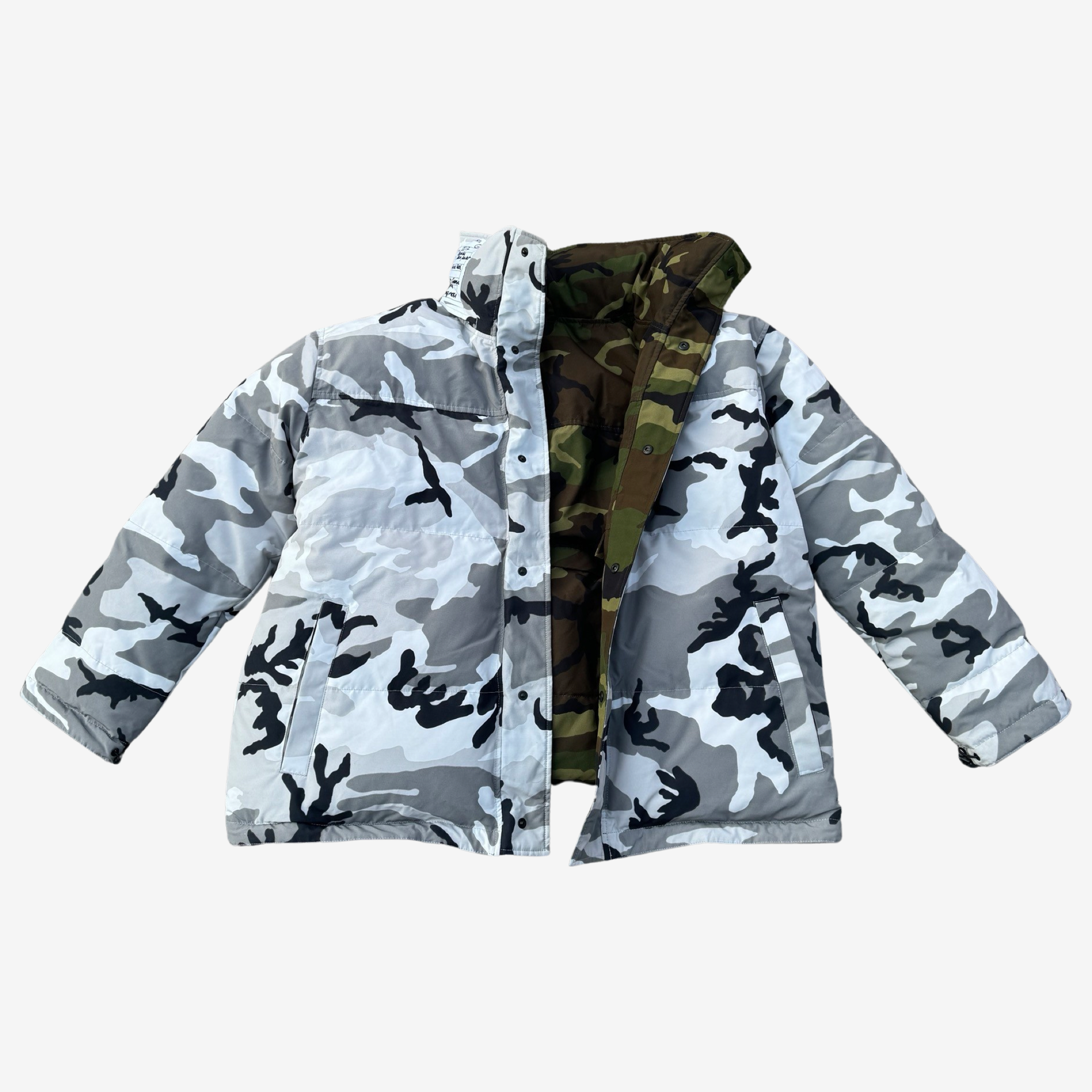 Vetements x Canada Goose SS17 Reversibel Camouflage Down