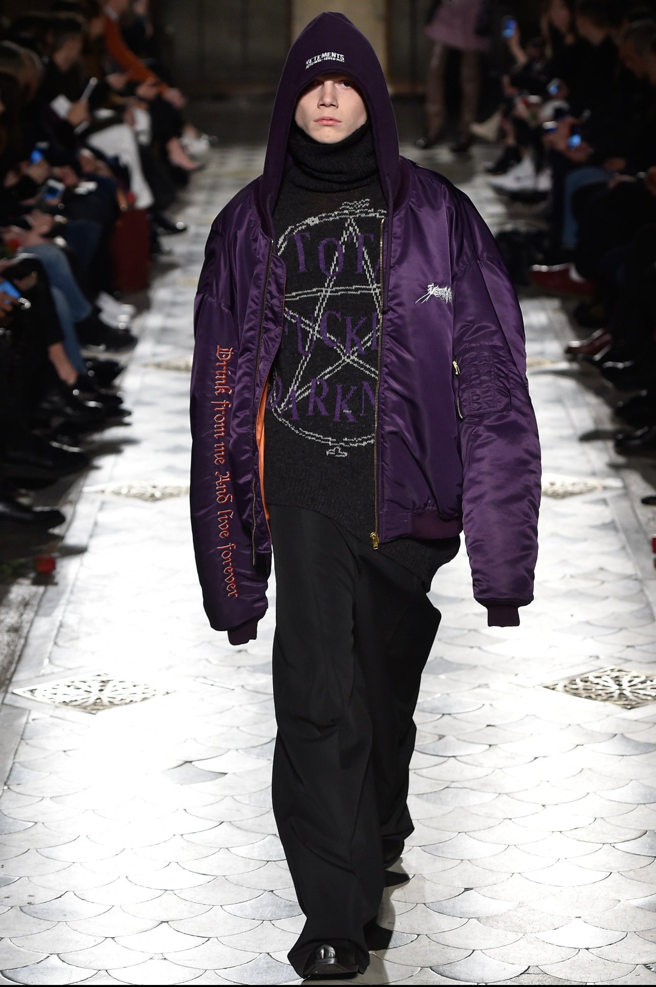 Vetements AW16 TFD Bomber Homme Version