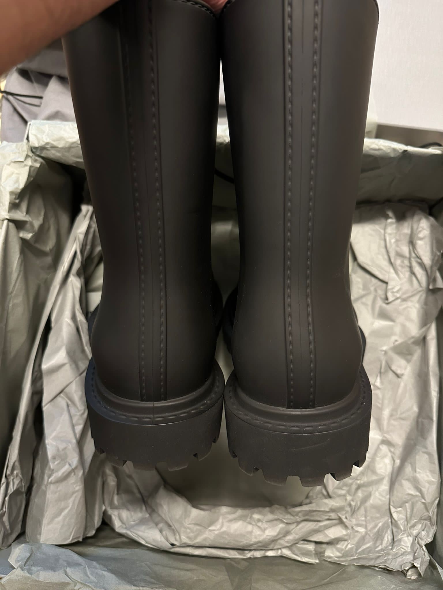 最終値下げ！早い者勝ち！balenciaga steroid boots 41 Balenciaga Steroid Boots | italist