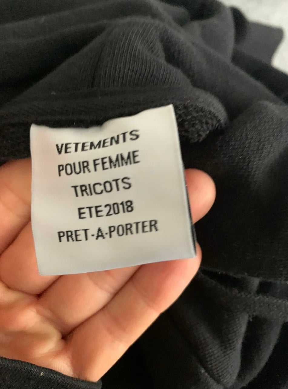 Vetements SS18 Oversized Eye of Horus Hoodie  necktag