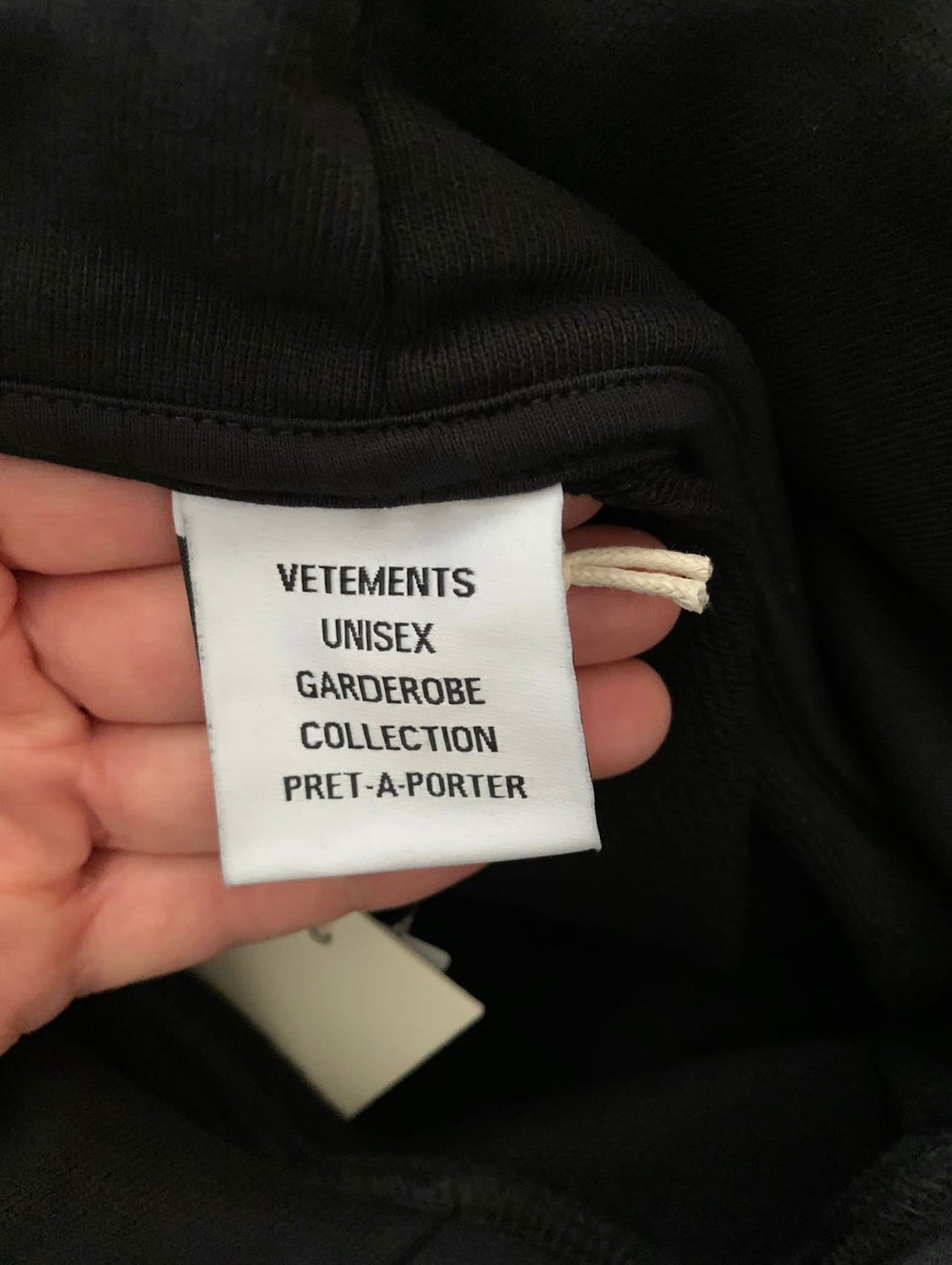 Vetements 5G Hoodie black neck tag