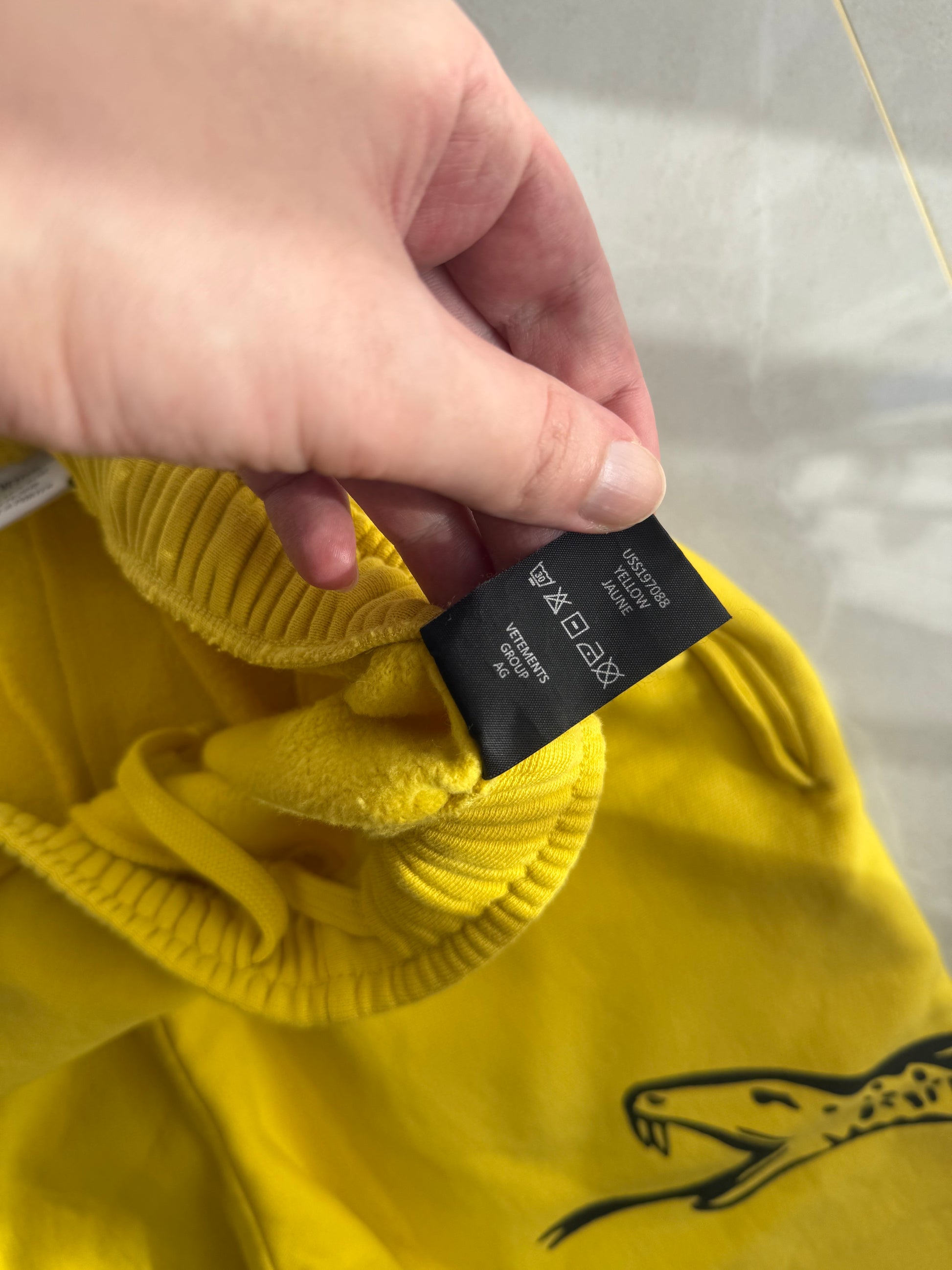 Vetements „Dont Tread on Me“ Yellow Sweatpants