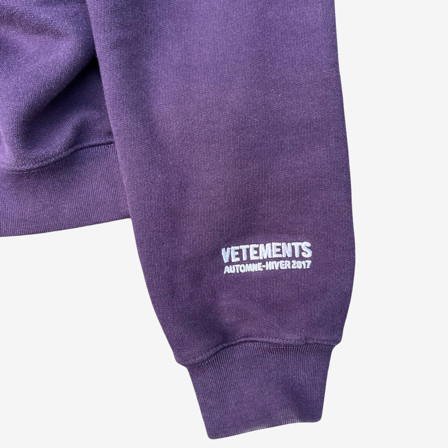 Vetements AW17 Unskinny Sweatshirt