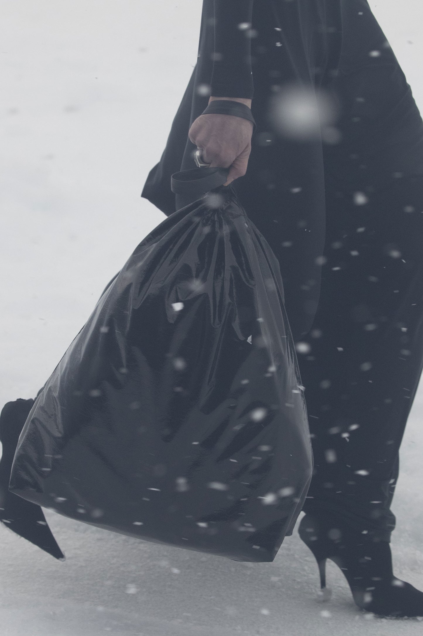 Balenciaga 360° AW22 “Trash Bag”