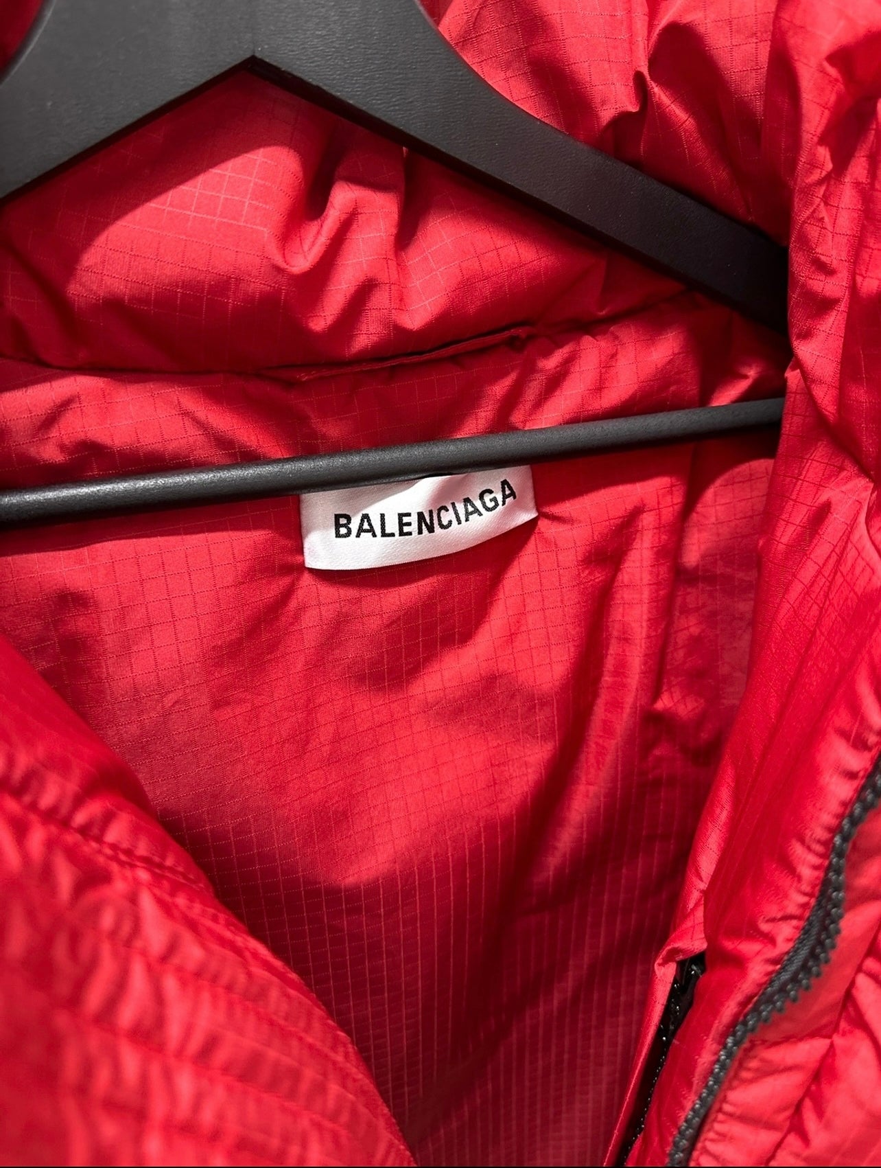 Balenciaga Swing Puffer Jacket necktag