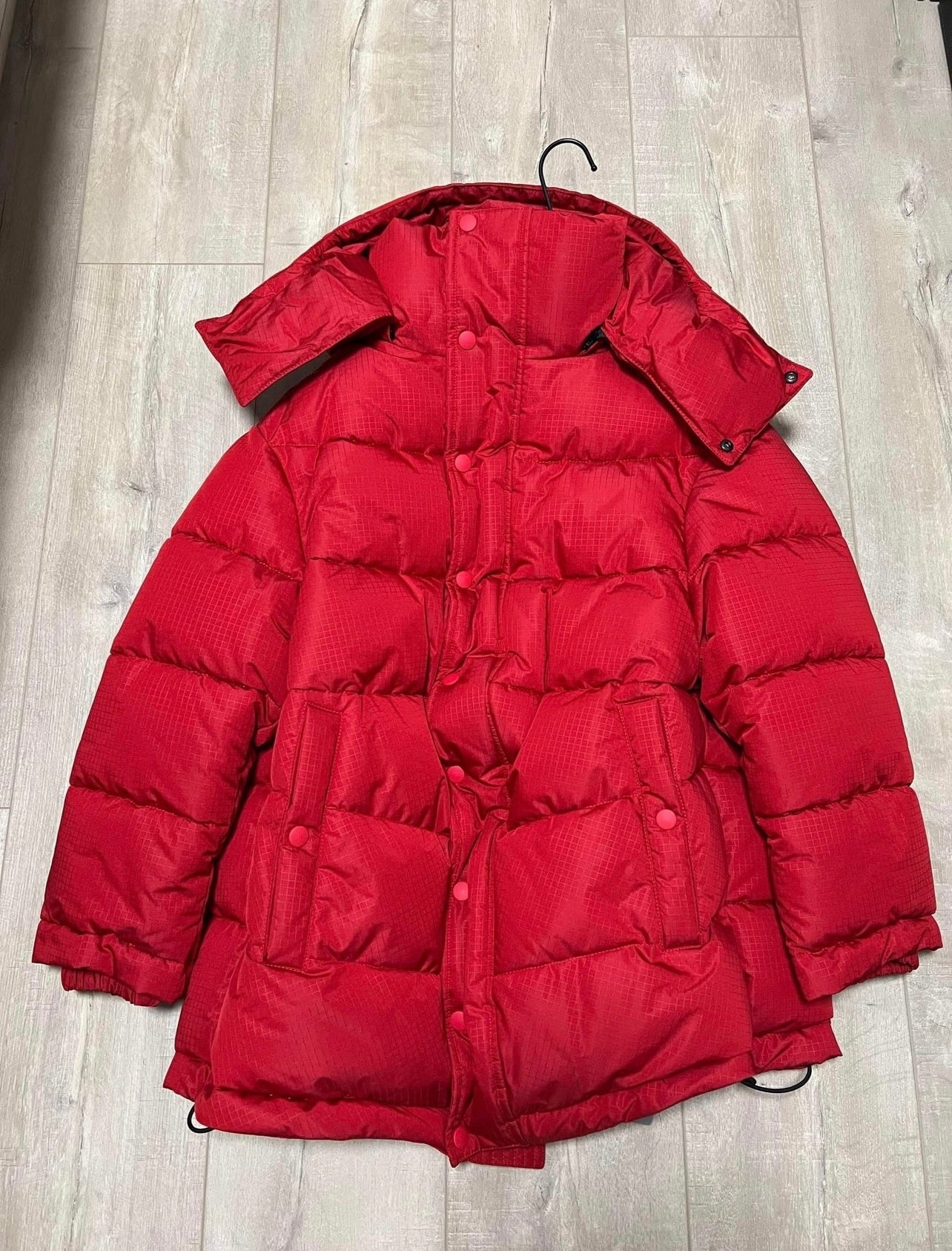 Balenciaga Swing Puffer Jacket red