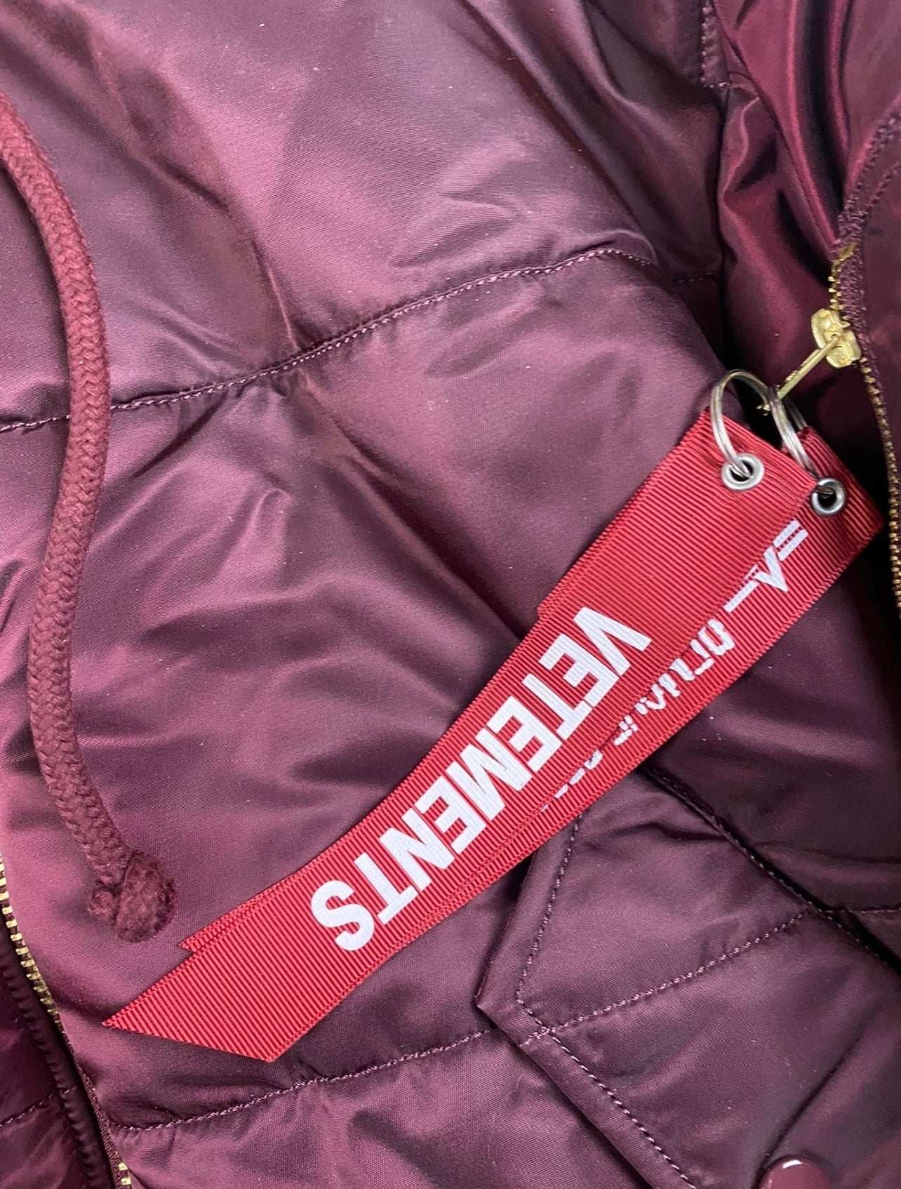 Vetements SS18 Reversible Flag MA1 Bomber Burgundy