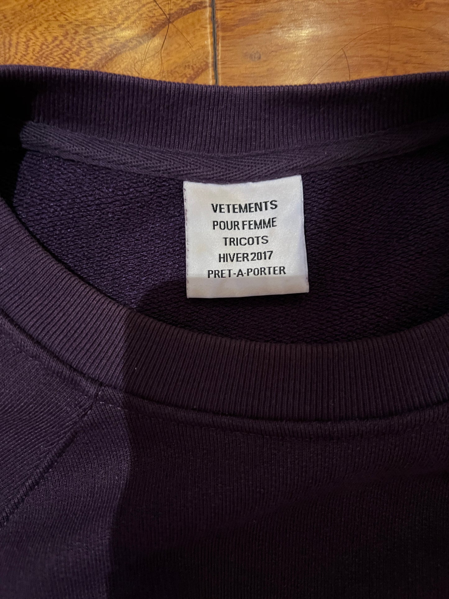 Vetements AW17 Unskinny Sweatshirt