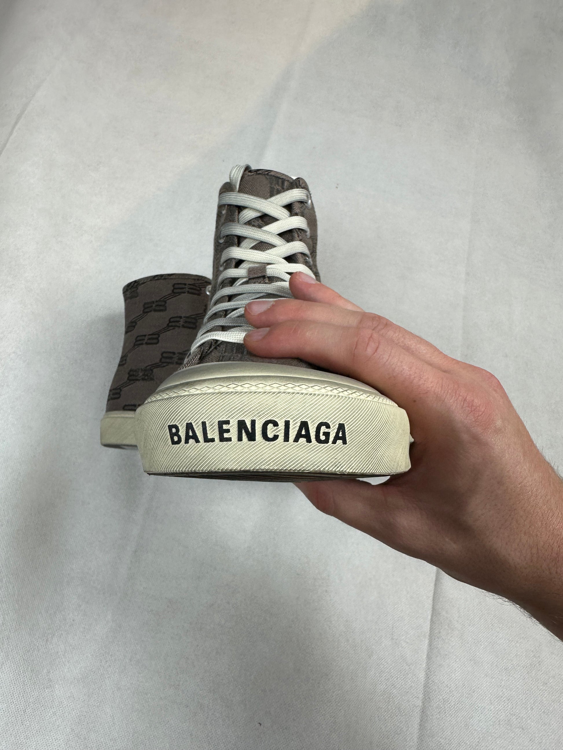 Balenciaga Paris Sneaker