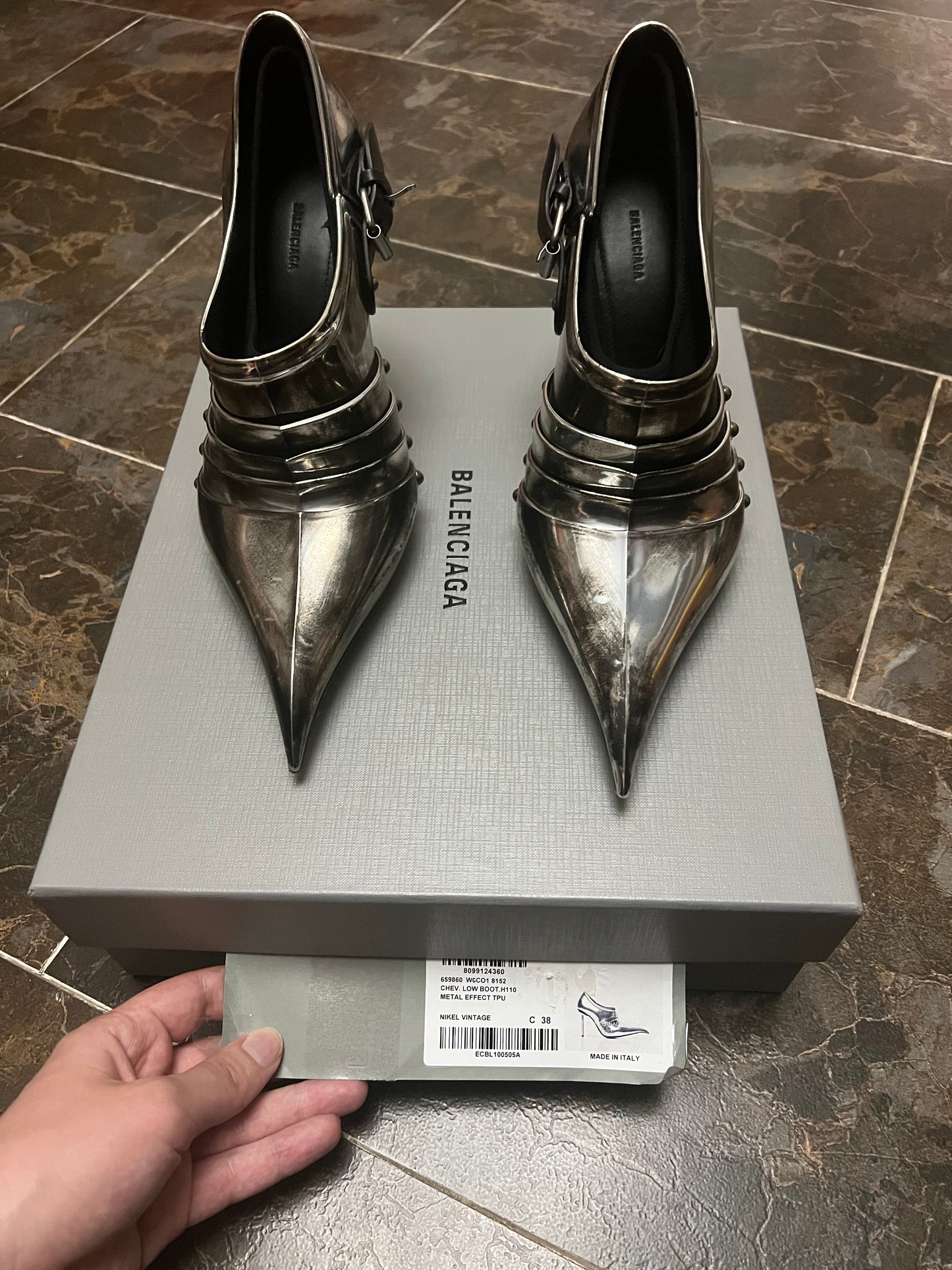 BALENCIAGA AW21 silver chevalier knight heels